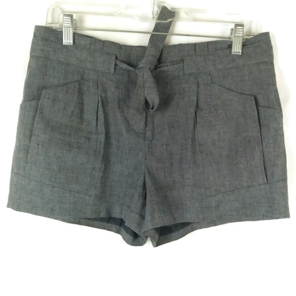 BCBG Maxazria Pleated Front Belted Shorts Size 4